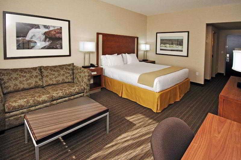 Holiday Inn Express & Suites Vaughan-Southwest By Ihg Exterior photo