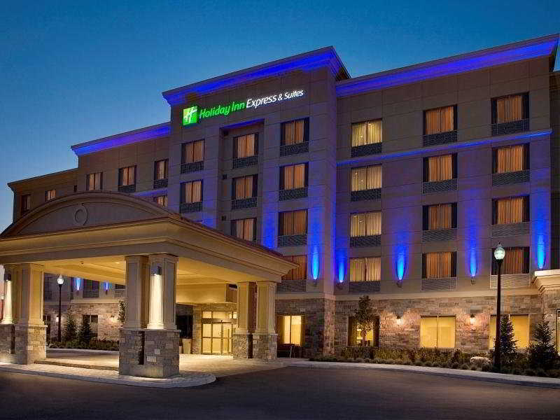 Holiday Inn Express & Suites Vaughan-Southwest By Ihg Exterior photo